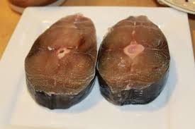 Cách nấu cá ngừ với dừa xiêm